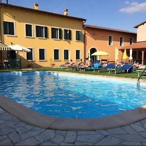 https://agriturismo-colombarola.hotelinveneto.com